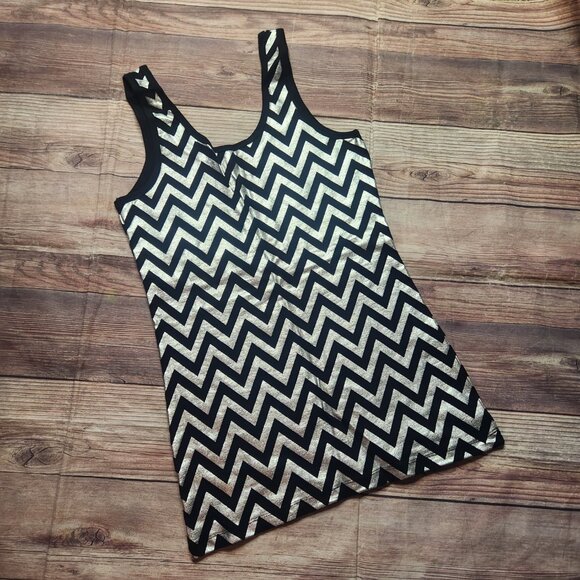 ⭐️ No Boundaries Y2K Metallic Black Silver Chevron Stripe Tank Top - Picture 7 of 9
